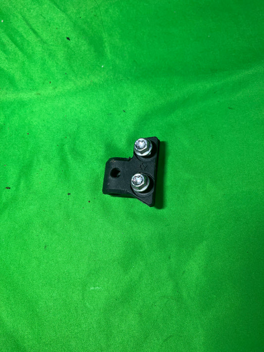 Passe durite protection de fourche