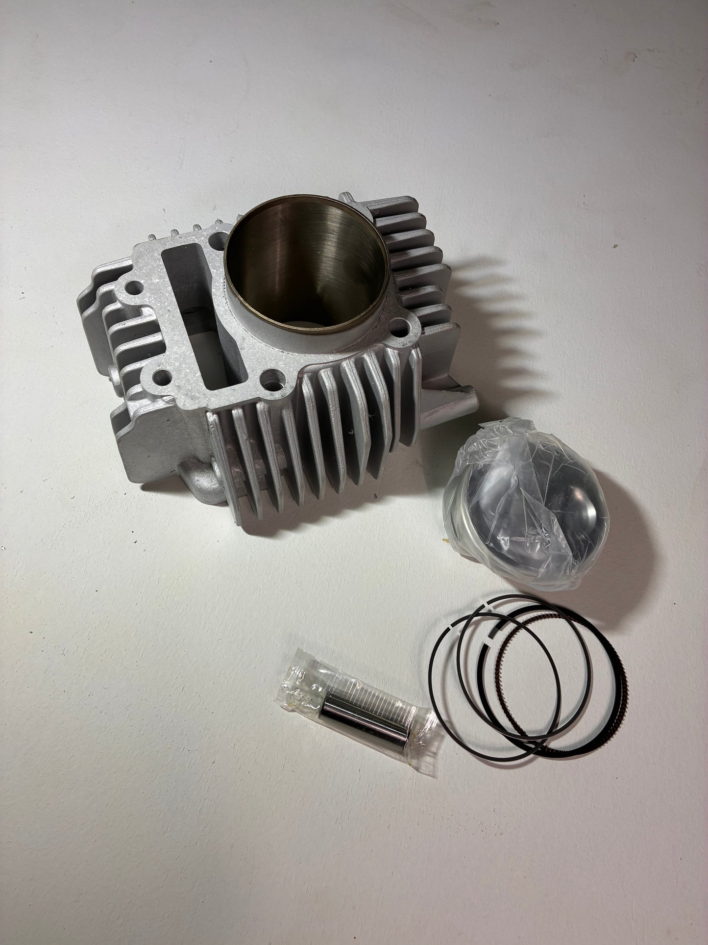 Kit cylindre Nikasil et piston forgé 63 mm