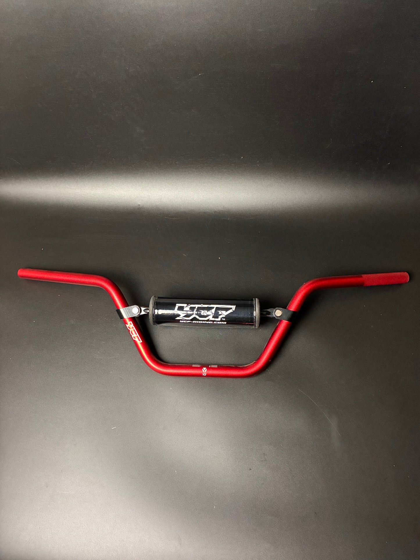Guidon alu (mousse et pvc compris) rouge