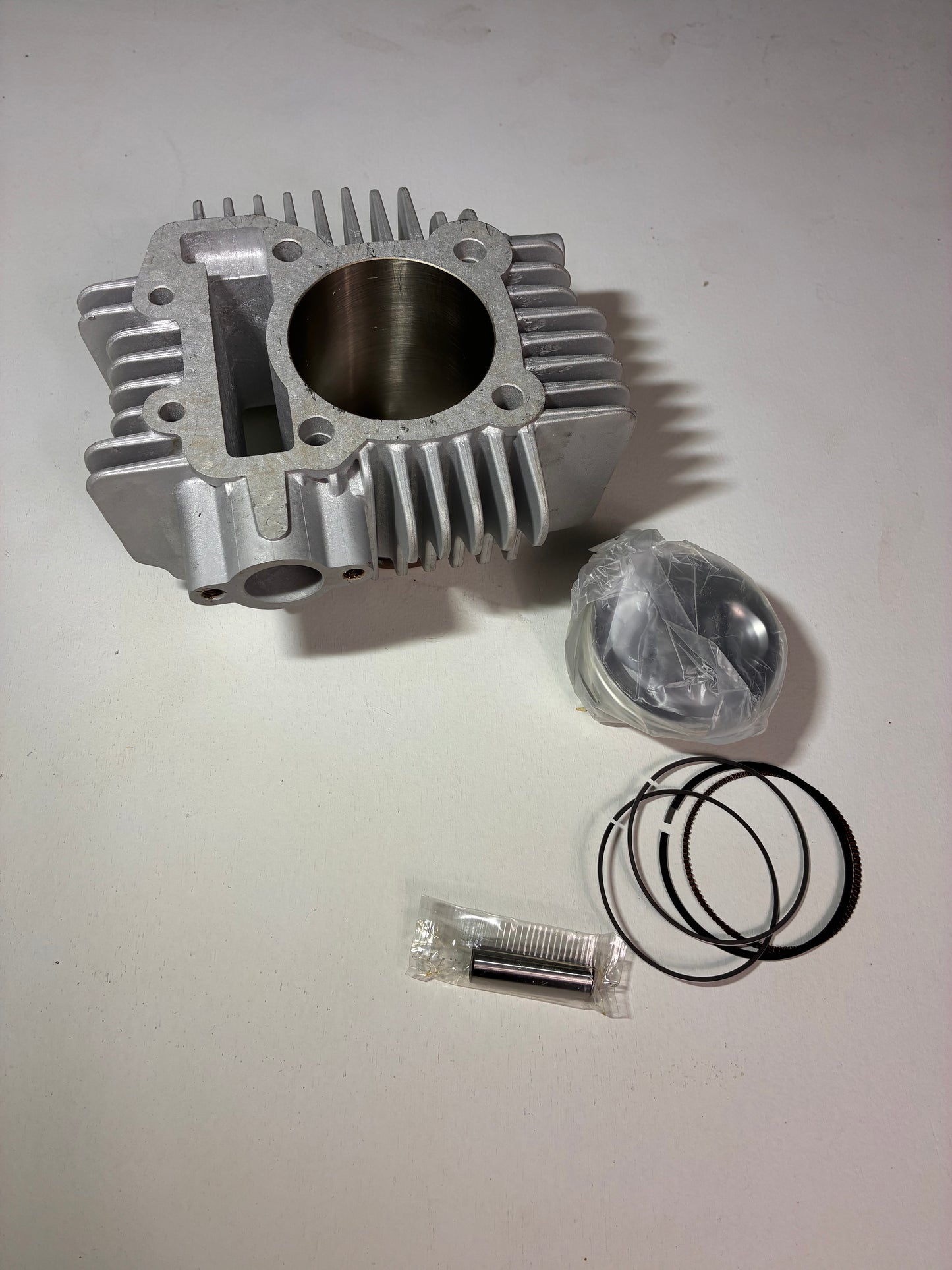 Kit cylindre Nikasil et piston forgé 63 mm