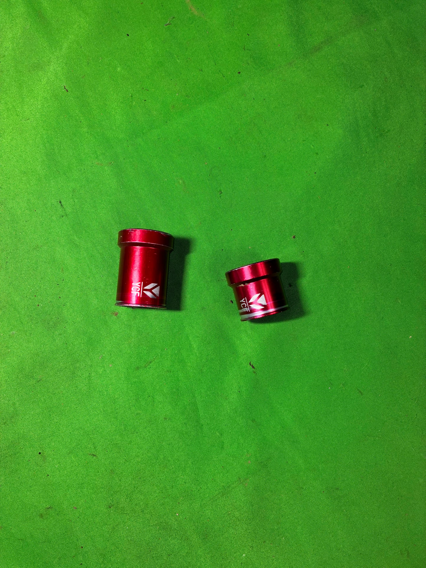 Entretoise de roue avant