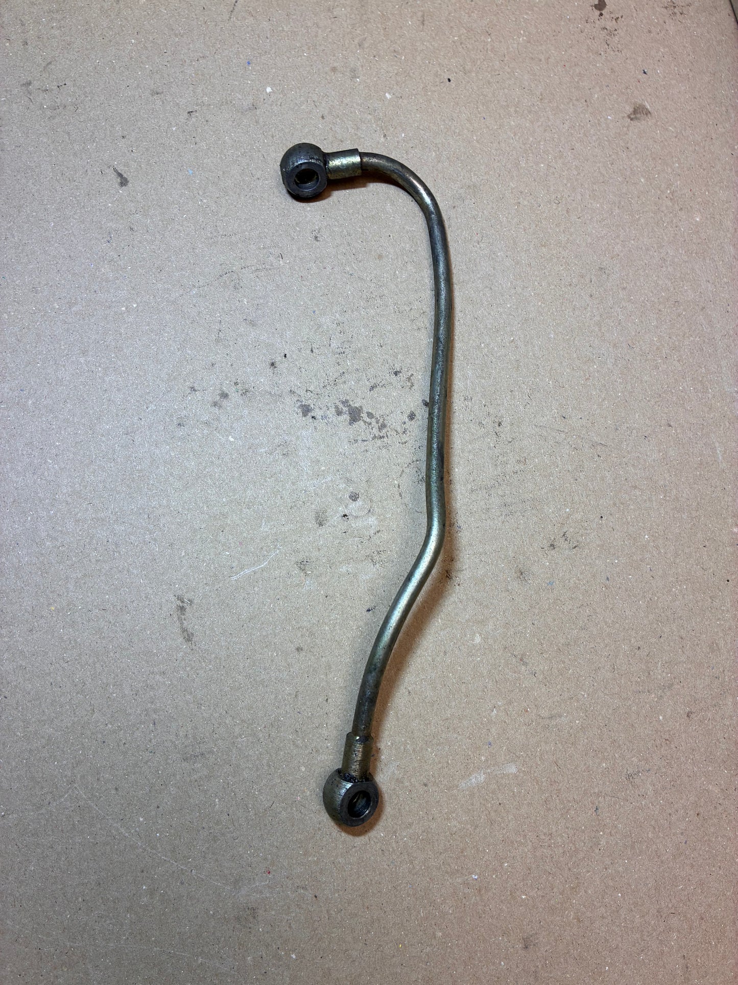 Durite d’huile rigide