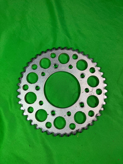 Couronne t45 chaîne 420