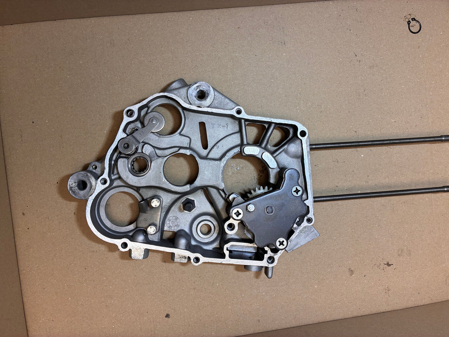 Carter droit moteur 150 type klx