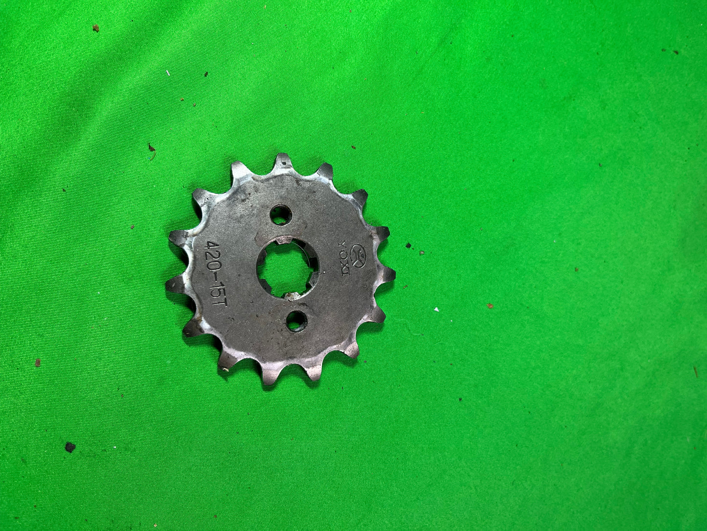 Pignon t15 chaîne 420