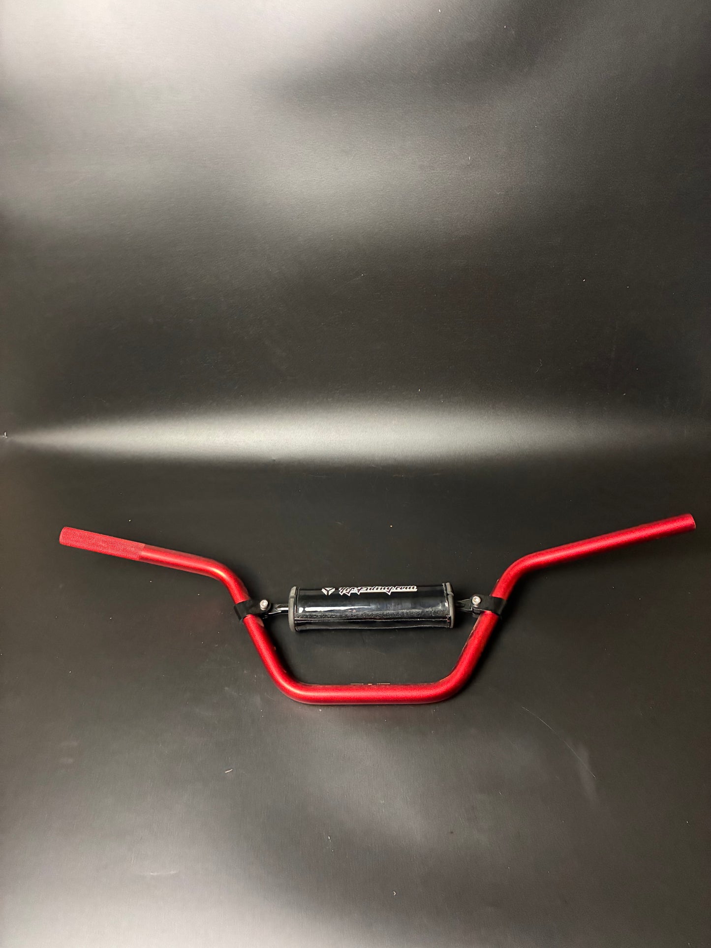 Guidon alu (mousse et pvc compris) rouge