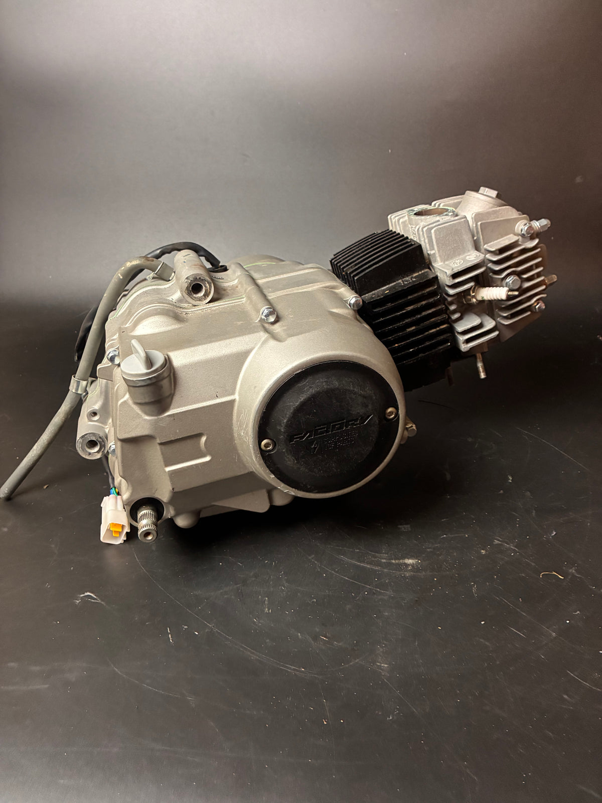Moteur 125 Ycf semi-auto