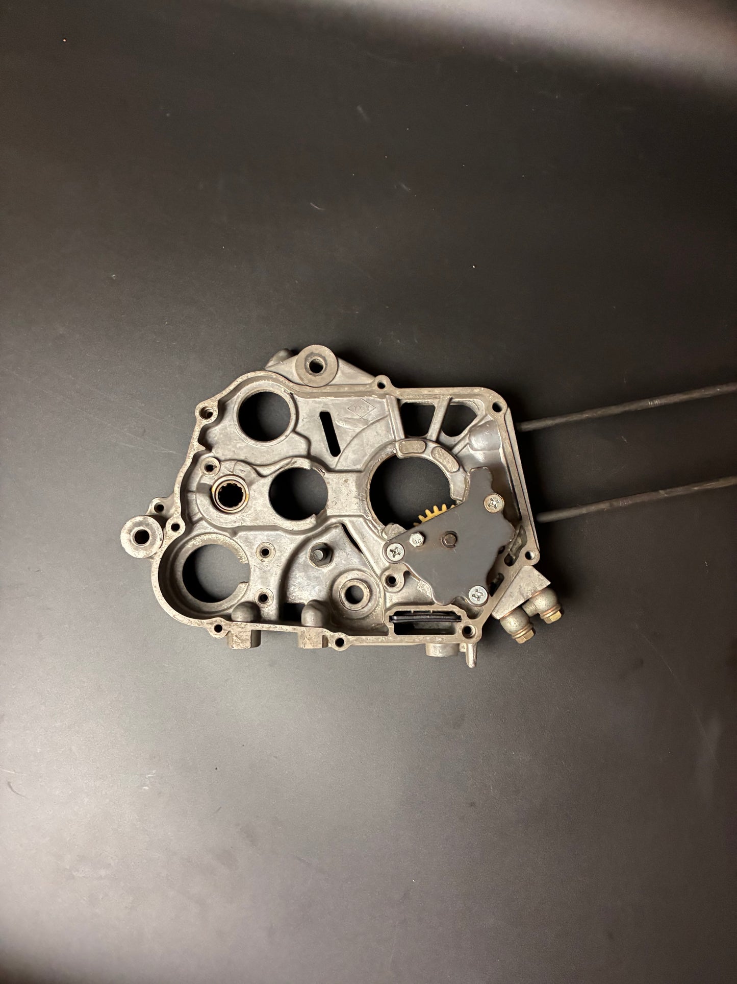 Carter droit moteur yx type klx