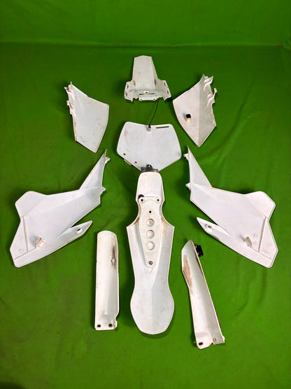 Kit plastique Ycf