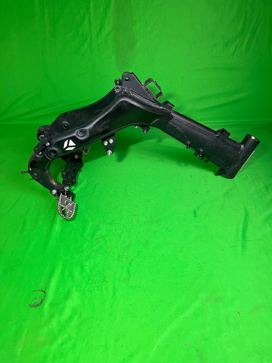 Cadre ycf sp3
