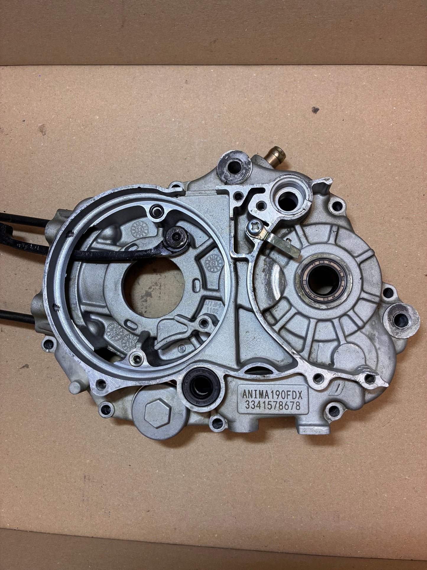 Carter gauche Ycf type klx