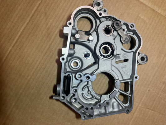 Carter moteur droit 149yx