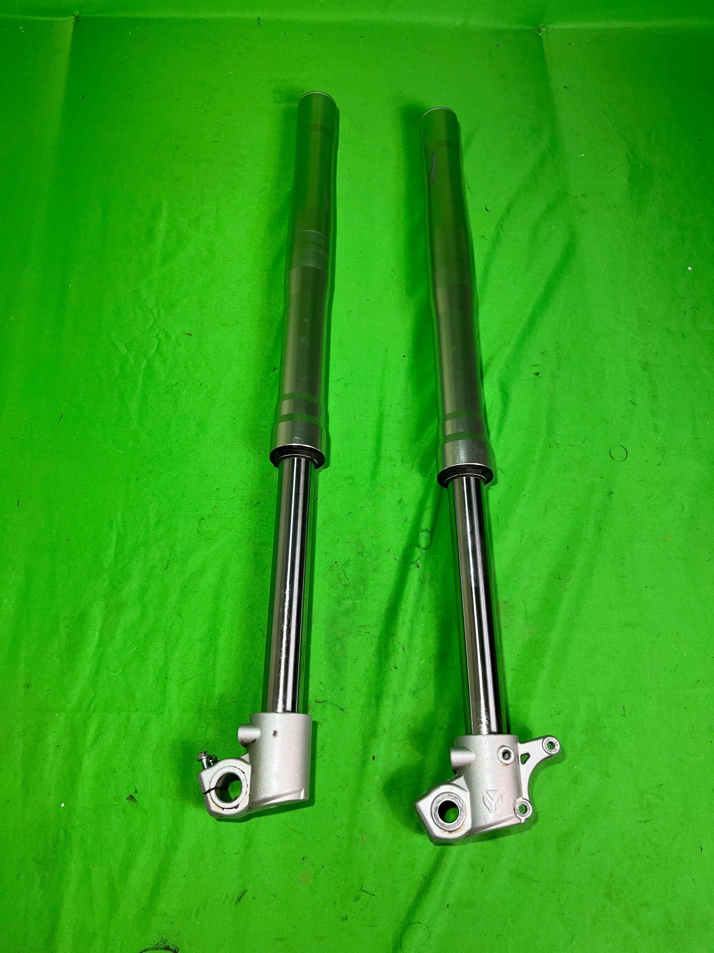Fourche ycf 735mm