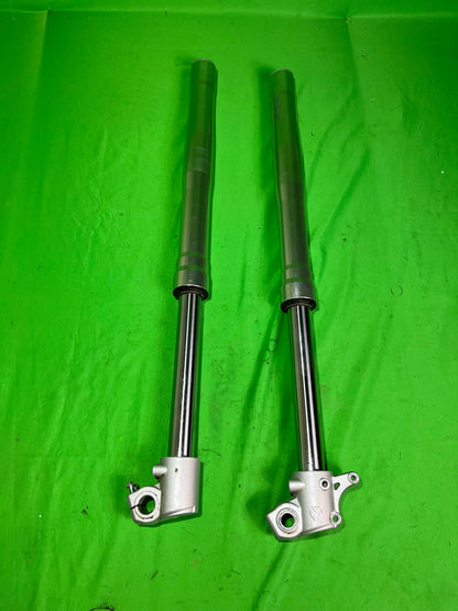 Fourche ycf 735mm