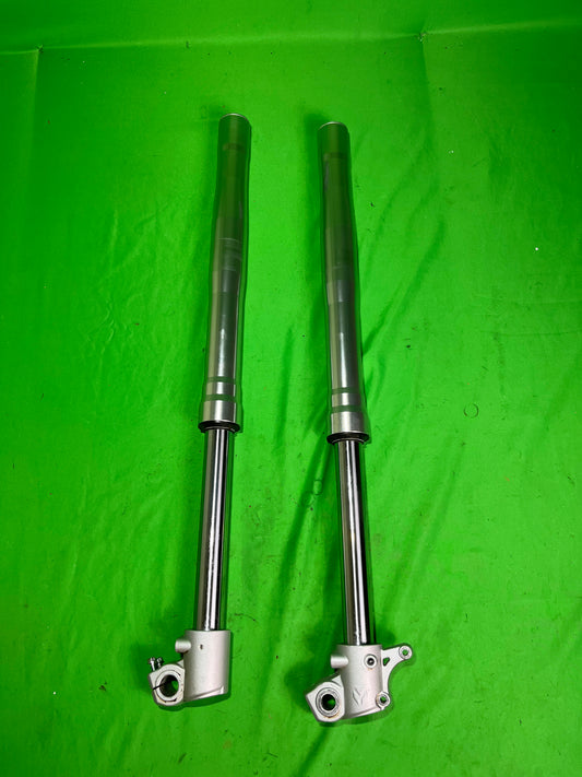 Fourche ycf 735mm